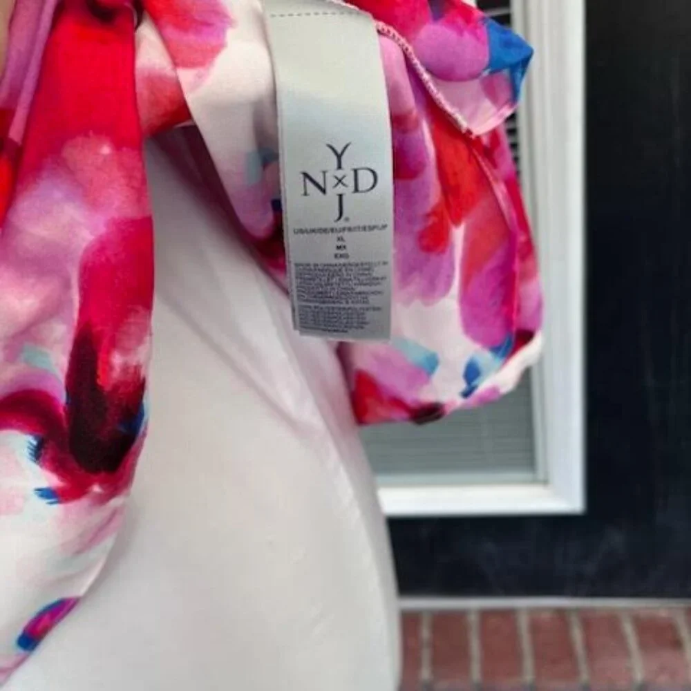 NYDJ White Blouse with Pink and Blue Watercolor Floral Print - Picture 4 of 8